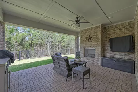 Exterior - 334 Torrey Bloom Loop, Conroe, TX 77304 photo 5 of 7
