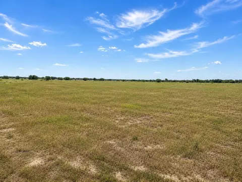 4578 Wesson Dr, Bryan, TX 77808 photo 2