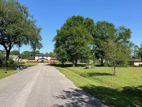 5130 Farb Dr, Houston, TX 77016