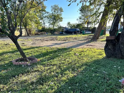 805 E 8th, Belton, TX 76513