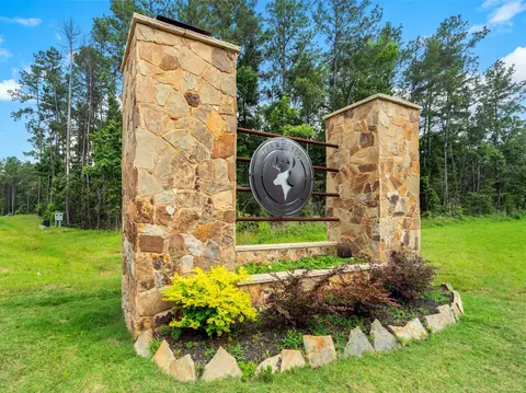 147 Eagle Run Rd, Willis, TX 77378 photo 4