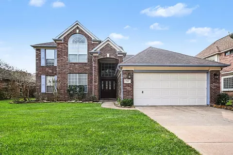 54 Parsley Ct, Lake Jackson, TX 77566