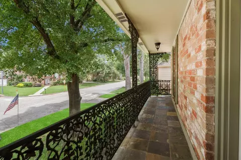 Exterior - 9103 Herts Rd, Spring, TX 77379 photo 4 of 10
