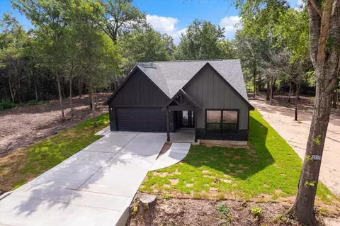 25301 Killarney St, Hempstead, TX 77445