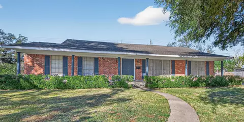 9310 Cliffwood Dr, Houston, TX 77096