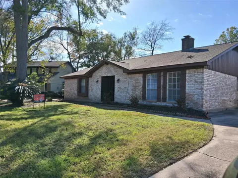 7515 Brush Wood Dr, Houston, TX 77088