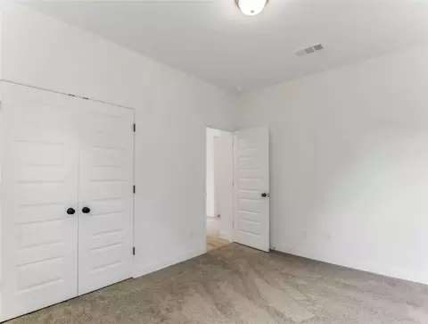Bedroom - 612 Evans St, Angleton, TX 77515 photo 7 of 9