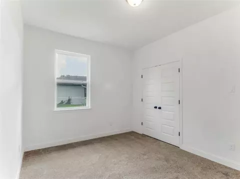 Bedroom - 612 Evans St, Angleton, TX 77515 photo 6 of 9