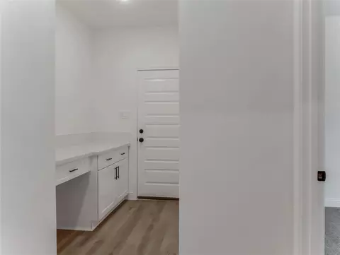 Entry Way - 612 Evans St, Angleton, TX 77515 photo 4 of 4