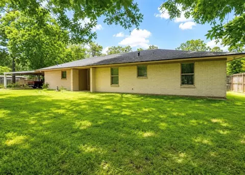 2715 Toyah Ave, Houston, TX 77039