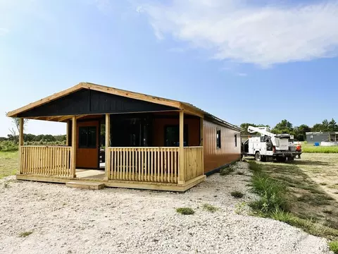 1308 E Titus St, Mexia, TX 76667