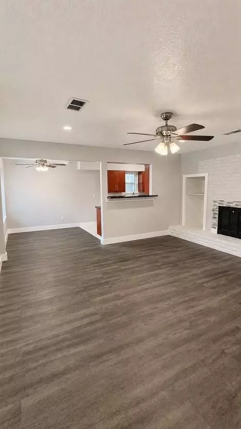 Living - 4522 Rosegate Dr, Spring, TX 77373 photo 3 of 5