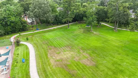 View/Area - 24019 Surreygate Dr, Spring, TX 77373 photo 8 of 10
