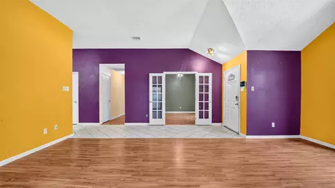 Living - 24019 Surreygate Dr, Spring, TX 77373 photo 2 of 2