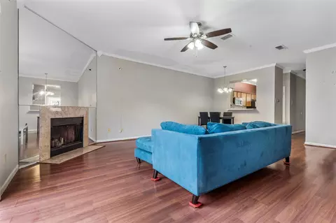 7617 Cambridge St #7617, Houston, TX 77054