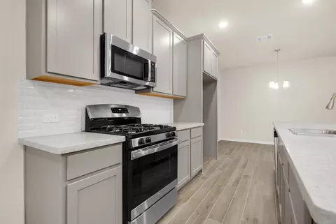 Kitchen - 5606 Hyde Park Dr, Pasadena, TX 77505 photo 2 of 2