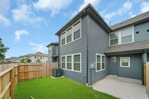 Exterior - 5606 Hyde Park Dr, Pasadena, TX 77505 photo 3 of 4