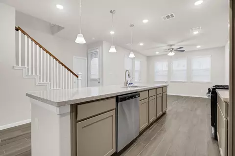 Kitchen - 5606 Hyde Park Dr, Pasadena, TX 77505 photo 1 of 2