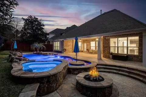 310 Arbor Trail Ln, Conroe, TX 77384 photo 1
