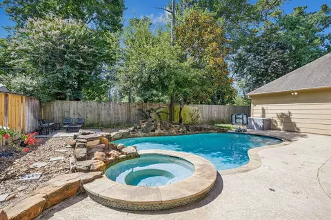 Exterior - 5823 Ashmere Ln, Spring, TX 77379 photo 7 of 8