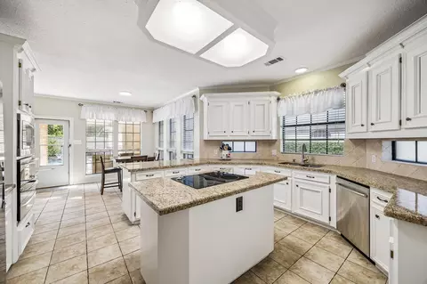 Kitchen - 5823 Ashmere Ln, Spring, TX 77379 photo 1 of 2