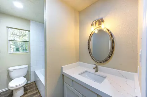 Bath - 235 Michelle Ln, Trinity, TX 75862 photo 1 of 2