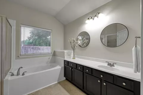 Bath - 631 Timberstand Ln, Spring, TX 77373 photo 1 of 3