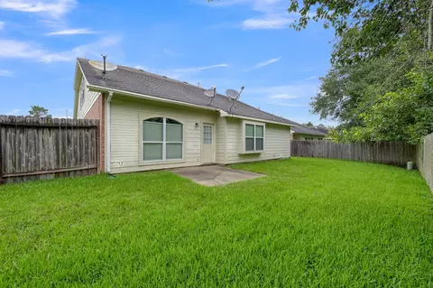 Exterior - 631 Timberstand Ln, Spring, TX 77373 photo 4 of 5