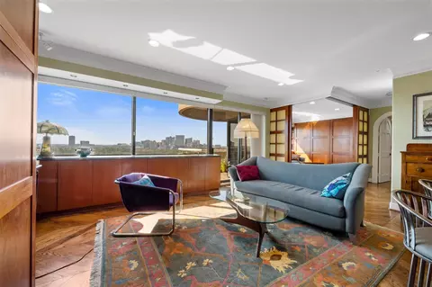 5000 Montrose Blvd #16D, Houston, TX 77006