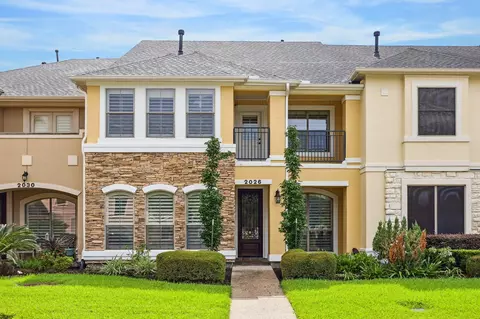 2026 Palm Forest Ln, Houston, TX 77077