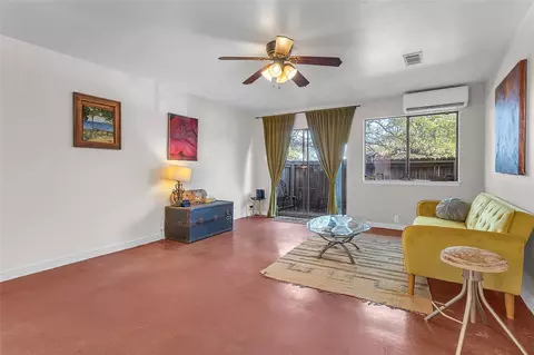 6810 Deatonhill Dr #115, Austin, TX 78745