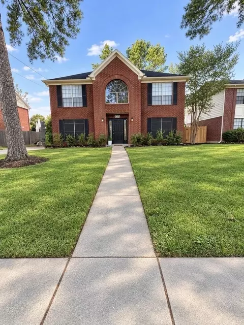16607 Rainbow Lake Rd, Houston, TX 77095