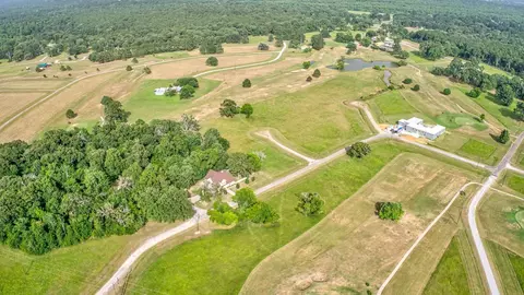 1 Springs Rd, Trinity, TX 75862 photo 3