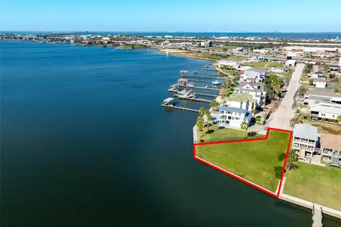 6319 Avenue L, Galveston, TX 77551
