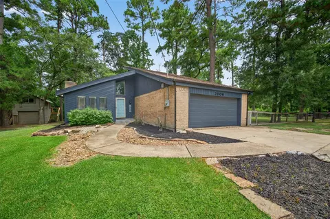 2006 White Feather Trl, Crosby, TX 77532