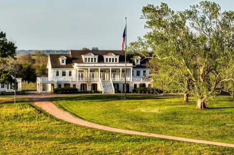 3401 Us Highway 290 E, Brenham, TX 77833