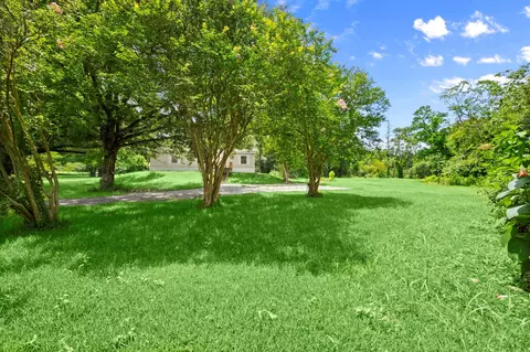 285 County Rd 388, Cleveland, TX 77328