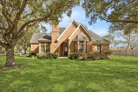 2531 Lazy Bend St, Pearland, TX 77581