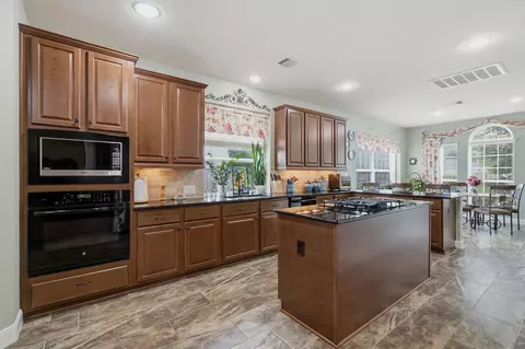 Kitchen - 3298 Explorer Way, Conroe, TX 77301 photo 2 of 2