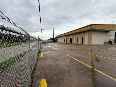 6040 Gessner Rd, Houston, TX 77041
