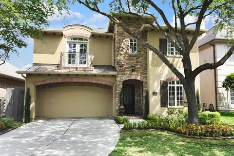 4920 Cedar St, Bellaire, TX 77401