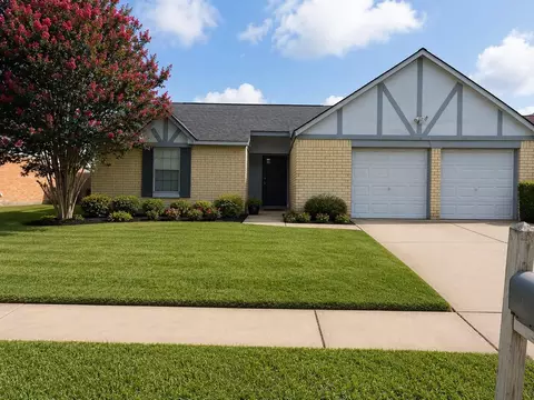 5827 Skewen St, Humble, TX 77346