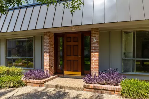 6478 Bayou Glen Rd, Houston, TX 77057
