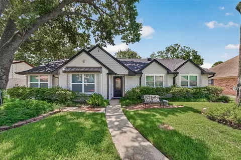 2322 Eaglerock Dr, Houston, TX 77080