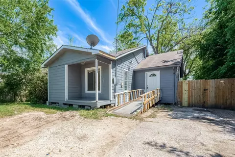 4810 Carmen St, Houston, TX 77033