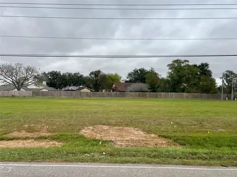 0 N Valderas, Angleton, TX 77515 photo 3