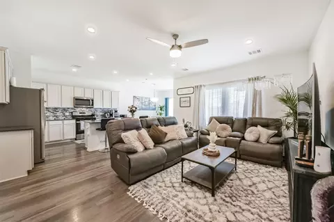 17706 Sommerset Falls Ln, Crosby, TX 77532