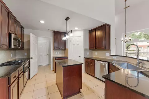 Kitchen - 4418 Bridgestone Cedar Dr, Spring, TX 77388 photo 2 of 5