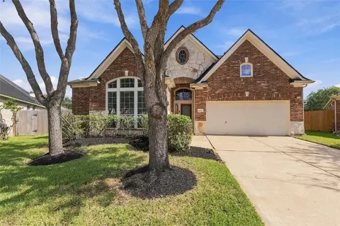 4006 Wolf Springs Ct, Sugar Land, TX 77479