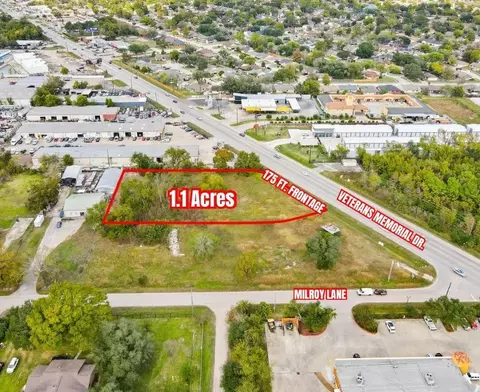 11711 Veterans Memorial Dr, Houston, TX 77067